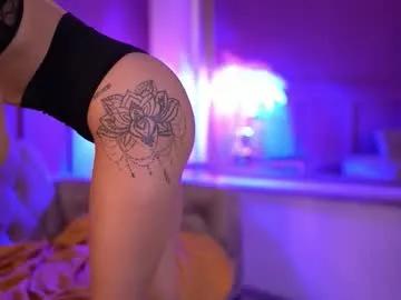 arinarhodes on Chaturbate