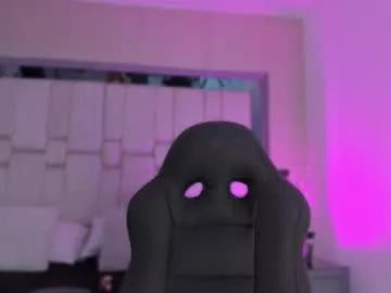 auroraflowers on Chaturbate