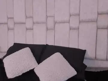 auroraflowers on Chaturbate