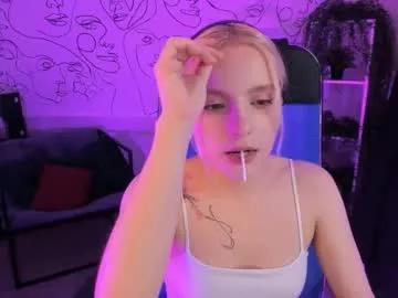 aurorawrenfield on Chaturbate