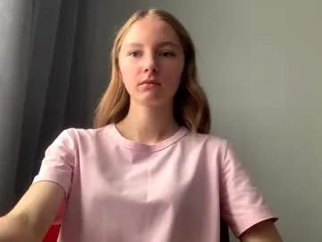 Freechat autumnroginson on Chaturbate