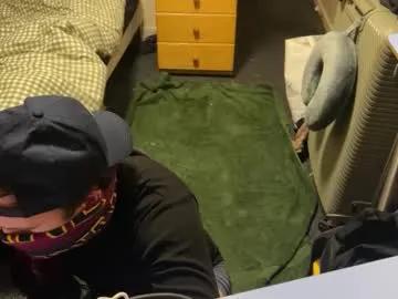 average_jackson1 — very late night dormroom teasin <3 goal: cum time! #bisexual #muscle #aussie #young [380 tokens remaining]