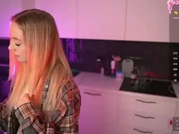 avroramy on Chaturbate