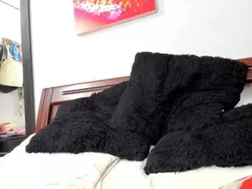 Freechat badoozdoll69 on Chaturbate