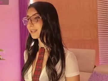 Freechat bella19__ on Chaturbate