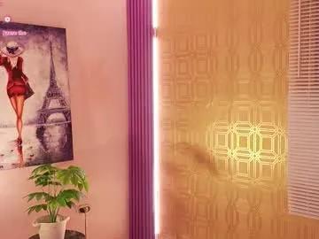 Freechat bella19__ on Chaturbate