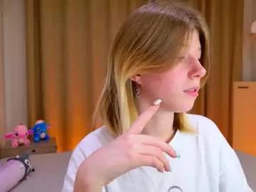 bella_amoury on Chaturbate