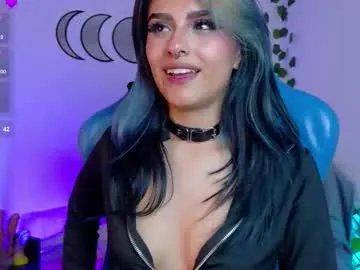 blue_kittenn on Chaturbate