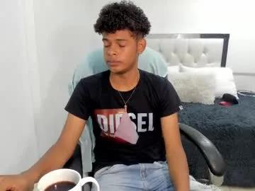 Freechat boylittle19cm on Chaturbate