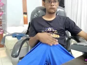 Freechat boylittle19cm on Chaturbate