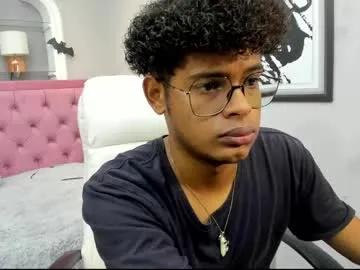 Freechat boylittle19cm on Chaturbate