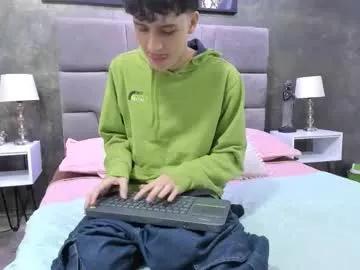 Freechat bruce_hans on Chaturbate