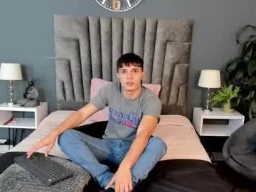 bruno_bellini — GOAL: Get Naked [20 tokens remaining] Welcome to my room! #young #bigcock #cum #uncut  #latino