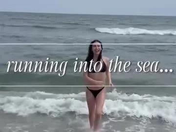 Freechat carriemadsin on Chaturbate