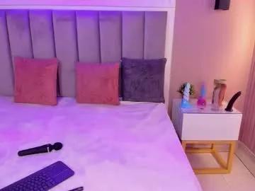 chloe_watson_ on Chaturbate