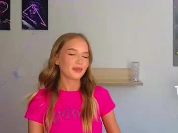 cutiefull_lion on Chaturbate