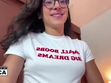 Freechat cutiepiemiu on Chaturbate