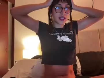 Freechat cutiepiemiu on Chaturbate