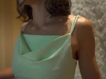 danielle_thomas on Chaturbate