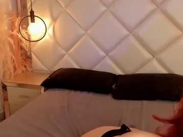 Freechat daphne_and_roger on Chaturbate