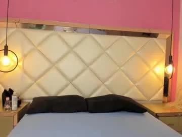 Freechat daphne_and_roger on Chaturbate