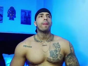 Freechat darius_phoenix on Chaturbate