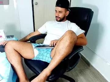 dcollins_ on Chaturbate