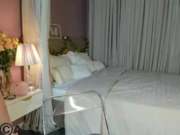 Freechat dearly_emily on Chaturbate