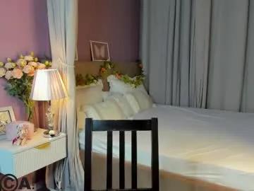 Freechat dearly_emily on Chaturbate