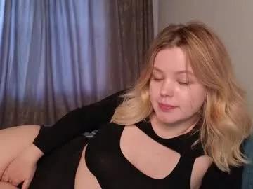Freechat dianaholiday on Chaturbate