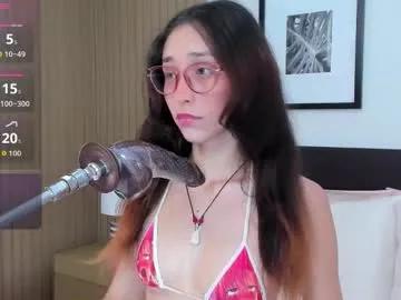 doll_bella_ on Chaturbate