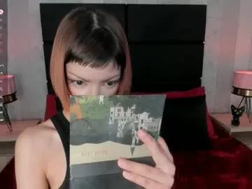 Freechat dolyconor on Chaturbate