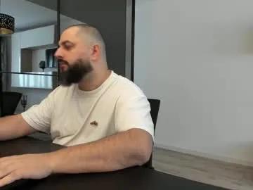 dravenpeak on Chaturbate