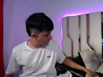 Freechat dravith_and_valery on Chaturbate