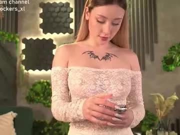 ella_knockers_xl on Chaturbate
