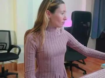 ellcrys on Chaturbate