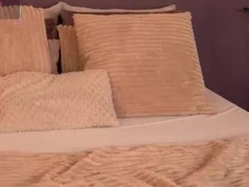 Freechat ellediane on Chaturbate