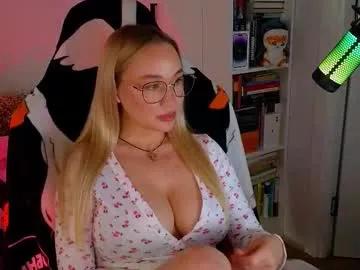 emili1_bc on Chaturbate