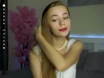 Freechat emiliaheather on Chaturbate