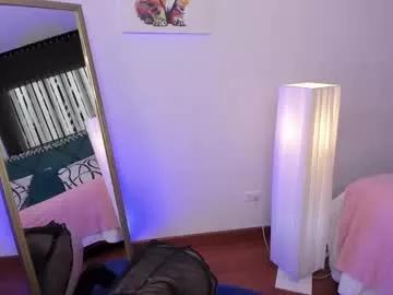 escarlett_wii on Chaturbate