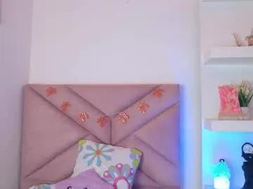 eva_sin18 — GOAL: Oil on my ass [69 tokens remaining] Hi Welcome to my space, where sweetness meets passion #new #teen #pantyhose #18 #squirt