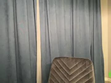 Freechat hollyextra on Chaturbate