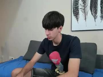 hotflirtyfella on Chaturbate