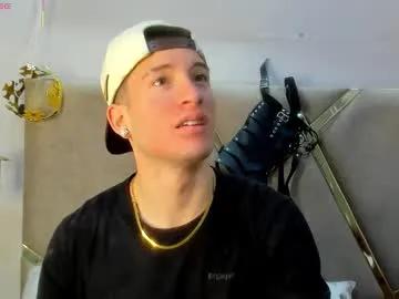 Freechat hunterheat_ on Chaturbate