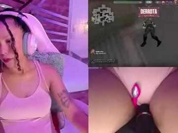 Freechat hyliebloom on Chaturbate