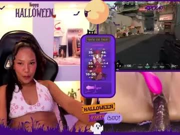 Freechat hyliebloom on Chaturbate