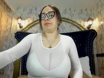 Freechat irennewilson on Chaturbate