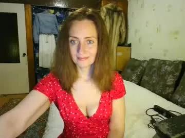 juliaa_foxi on Chaturbate