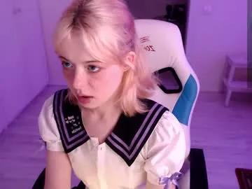 katie_deville on Chaturbate