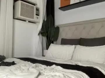 keeliebaby on Chaturbate